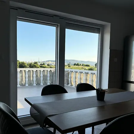 Daire Goki Near Airport And City, Sea View *