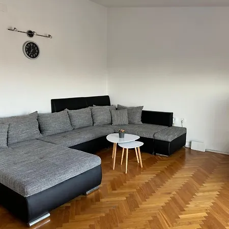 Goki Near Airport And City, Sea View Apartament Kaštel Sućurac