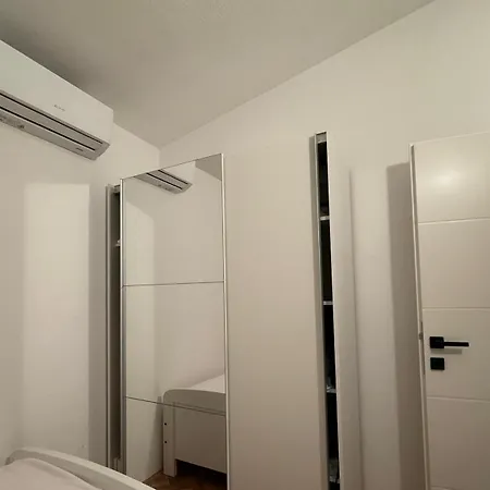 Apartament Goki Near Airport And City, Sea View Kaštel Sućurac